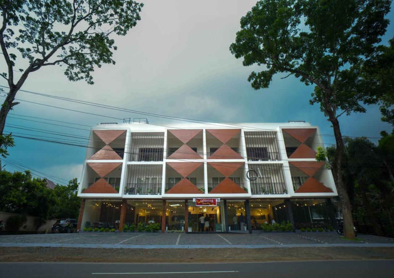 Royalton Residency Hotel Mundakayam Luaran gambar