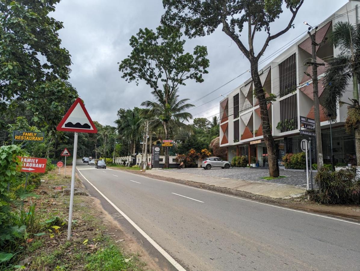 Royalton Residency Hotel Mundakayam Luaran gambar